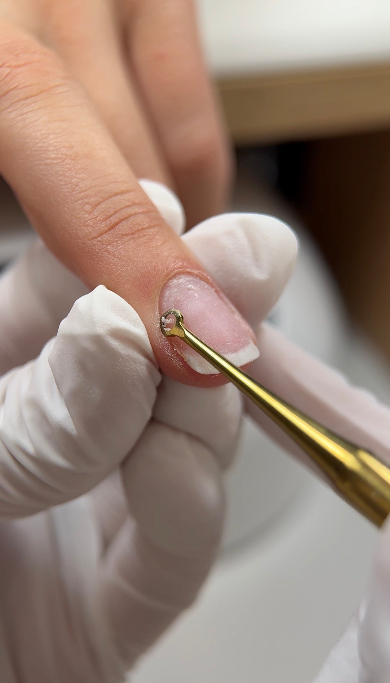 Audrey - Scrapping Manicure Tool