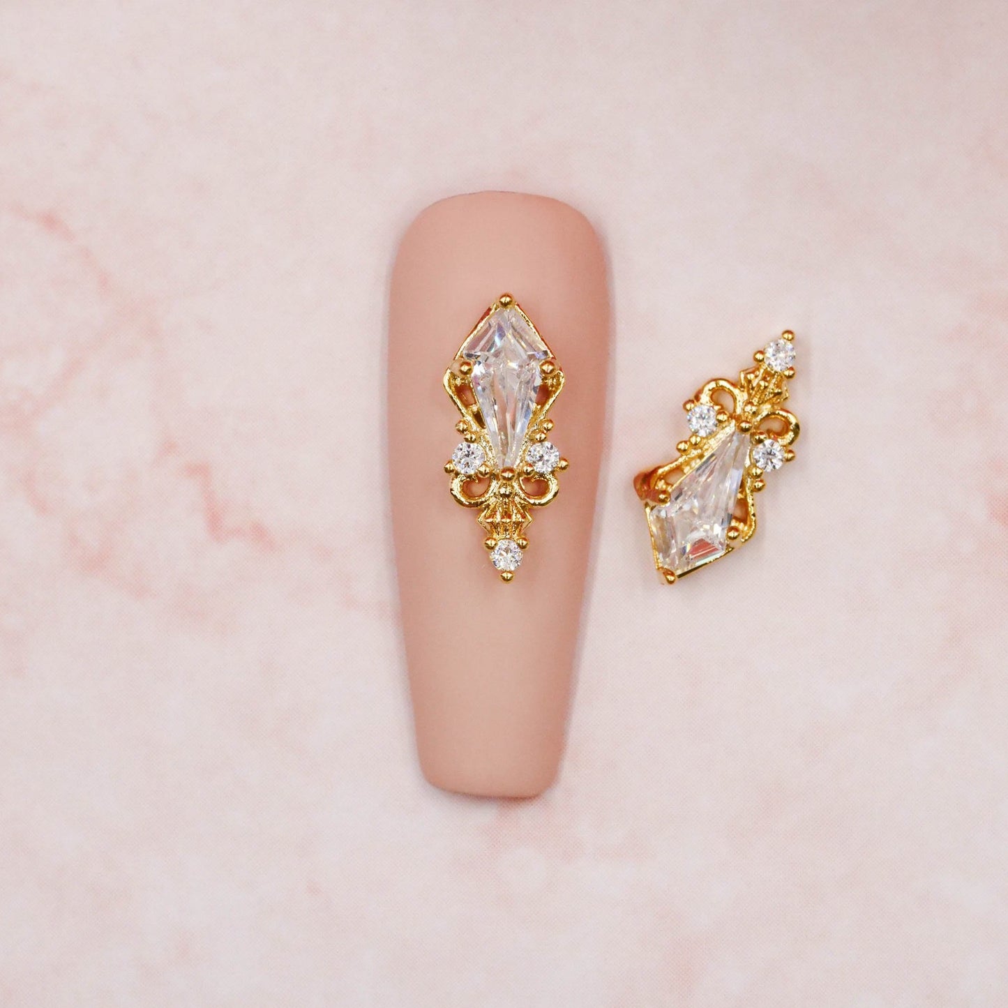 Fleur-De-Lis Charm #644